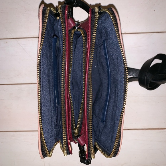 French Connection // Crossbody Purse - Picture 4 of 8